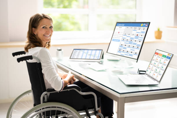 نرمافزار مدیریت پیشرفته و CRM پزشکی برای مراکز توانبخشی عصبی در کرج و بهینهسازی نوبتدهی آنلاین