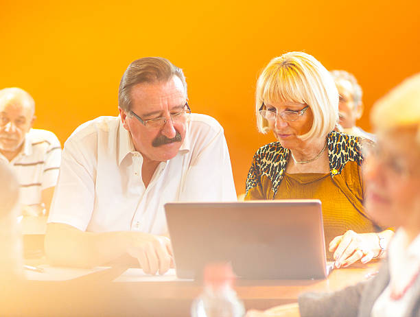 وب سایت مراکز سالمندان در یزد، راهی برای ایجاد اعتماد دیجیتال پزشکی و دسترسی آسان