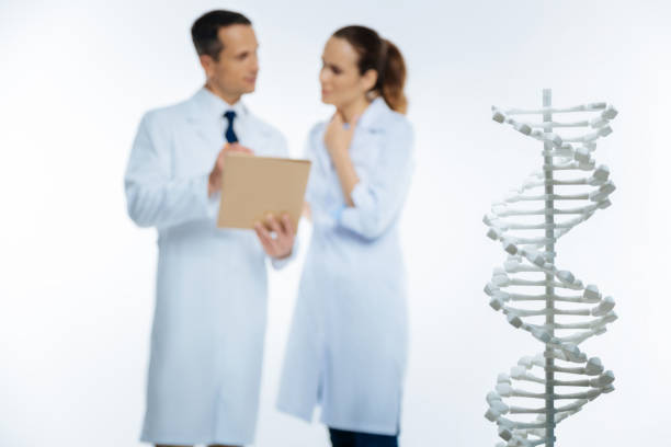 آموزش سئو برای مراکز ژنتیک و مشاوره ژنتیک در مشهد: اهمیت DNA در سئو پزشکی