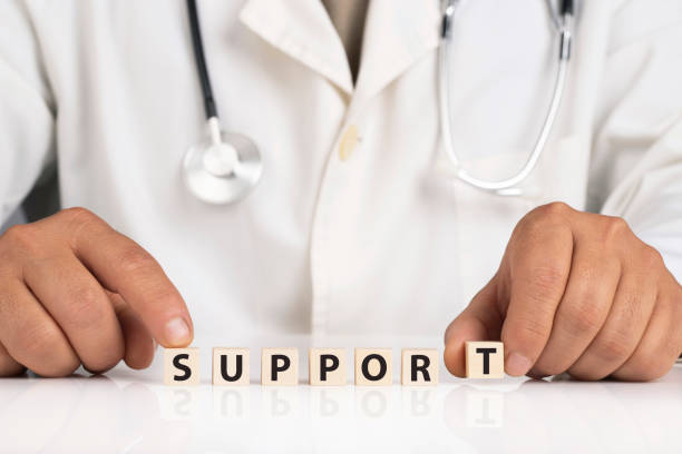 نرمافزارهای مدیریت آزمایشگاه پاتوبیولوژی و CRM پزشکی در شیراز: اهمیت پشتیبانی نرمافزار پزشکی و خدمات جامع