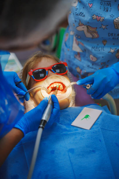 طراحی وبسایت دندانپزشکی کودکان اصفهان: نوبتدهی آنلاین، CRM پزشکی 2026