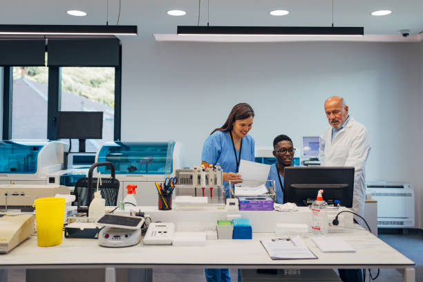 طراحی سایت پزشکی و CRM برای آزمایشگاههای تشخیص طبی در بندرعباس: ارتقاء مدیریت بیمار و نوبتدهی آنلاین، سایت تشخیص طبی