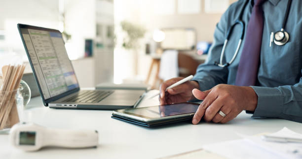 اهمیت حضور آنلاین و طراحی سایت برای فوق تخصصین مغز و اعصاب - مدیریت آنلاین مطب