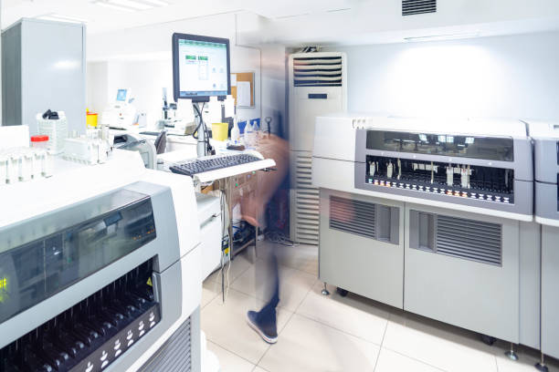 توسعه وب و CRM پزشکی برای داروخانههای تخصصی در تهران: افزایش بهرهوری و مدیریت هوشمند موجودی 2026 - آزمایشگاه پزشکی و دستگاه کووید-19 و نرم افزار داروخانه تخصصی