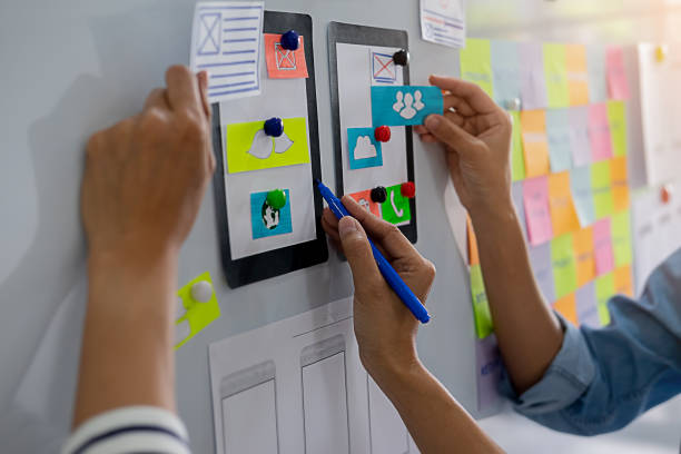 برنامهریزی و طرحبندی یک اپلیکیشن موبایل برای پرتال نوبتدهی آنلاین و وبسایت سلامت با طراحی UX بیمارمحور