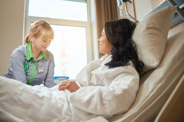 تجربه بیمار در شیراز - یکپارچهسازی CRM پزشکی و نرمافزارهای مدیریت مطب برای فوق تخصص غدد