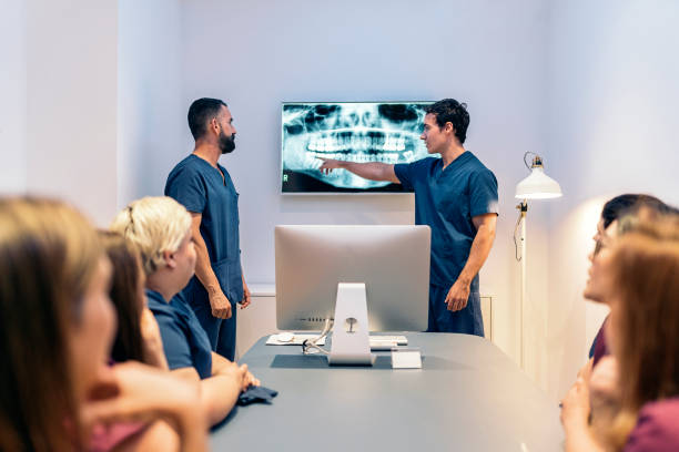 طراحی UX بیماران و نوبتدهی آنلاین هوشمند برای کلینیکهای ایمپلنت دندان در مشهد: تقویت برندینگ دیجیتال پزشکی 2026 - بازاریابی کلینیک دندانپزشکی، طراحی وبسایت در ایران