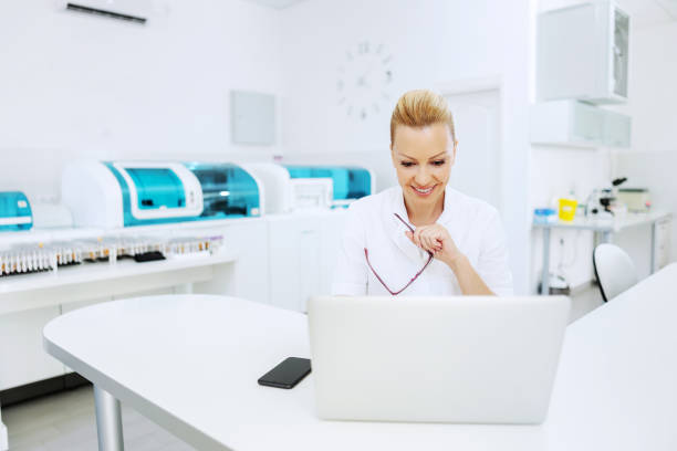 سئو مطب زنان در کرمان: ارتقاء وبسایت سلامت و جذب بیماران جدید