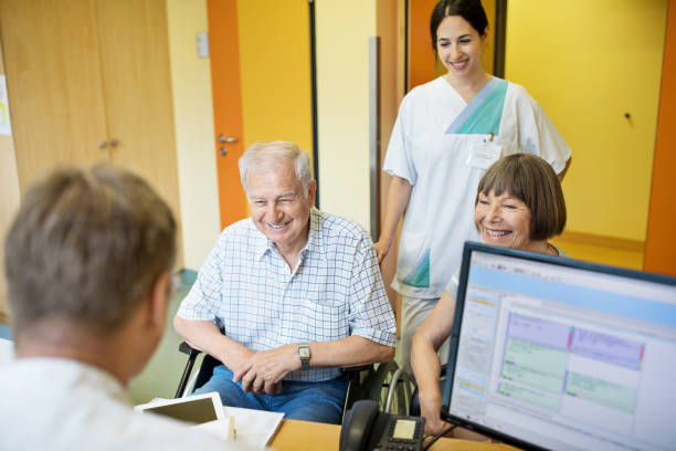 توسعه وب و CRM پزشکی برای کلینیکهای ایمپلنت در شیراز: بهینهسازی مدیریت بیمار و سئو تخصصی پزشکی - مشاوره پزشکان متخصص