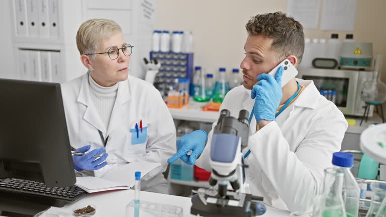 سئو محلی برای آزمایشگاههای تخصصی شیراز: تیم متخصص آزمایشگاهی و جذب مراجعین با سئو محلی در شیراز