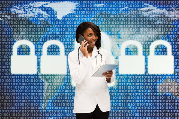 پزشک زن در حال بررسی امنیت سایبری وبسایت درمانی کلینیک ترک اعتیاد در کرج: پشتیبانی وبسایتهای درمانی و امنیت سایبری برای کلینیکهای ترک اعتیاد در کرج: تضمین پایداری و اعتماد با وردپرس پزشکی ۲۰۲۶