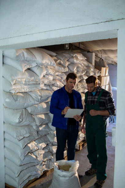 خرید عمده خشکبار و غلات | بهترین قیمت و کیفیت در فروش‌یاب، تامین کننده خشکبار، قیمت رقابتی