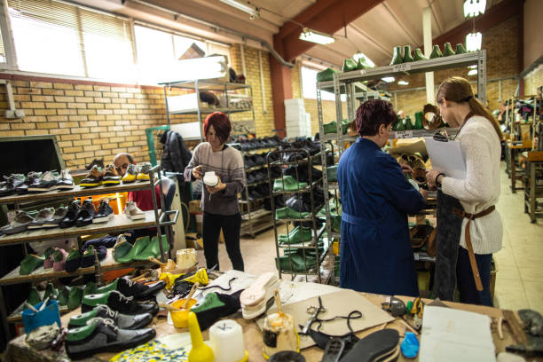 تولیدکنندگان کیف و کفش | ثبت آگهی عمده فروشی در فروش‌یاب