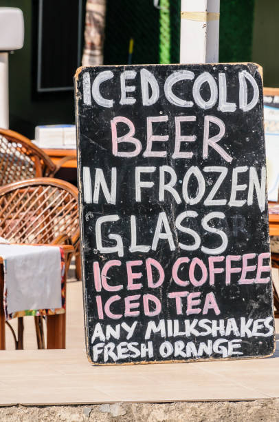 آگهی نوشیدنیهای متنوع در فروشیاب | خرید و فروش عمده با تنوع بالا