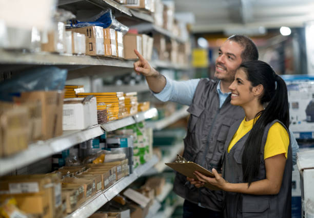 خرید عمده نوشیدنی و تنقلات با بهترین قیمت برای خرده‌فروشان در فروش‌یاب | خرید و فروش عمده | فروش‌یاب