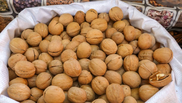 فروش عمده گردو و بادام در فروشیاب | نیازمندیهای تجاری