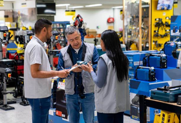 ثبت آگهی تجهیزات صنعتی | فروشیاب، راهی برای فروش مستقیم تجهیزات و نیازمندیهای تجاری