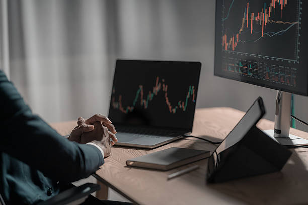 فروشیاب: تحلیل رشد کسبوکار با خرید و فروش عمده و قیمت رقابتی