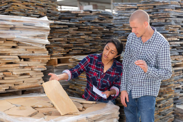 خرید عمده مصالح ساختمانی و آهنآلات با بهترین قیمت در فروشیاب - انتخاب کاشی، خرید و فروش عمده، فروشیاب