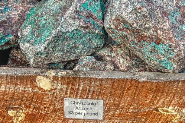 فلزات، مواد معدنی و شیمیایی | خرید و فروش عمده مواد اولیه صنعتی با بهترین قیمت در فروشیاب، خرید مستقیم از فروشنده