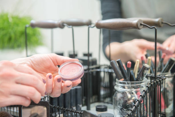 خرید عمده لوازم آرایشی | فروش‌یاب، خرید و فروش عمده، آگهی تجاری