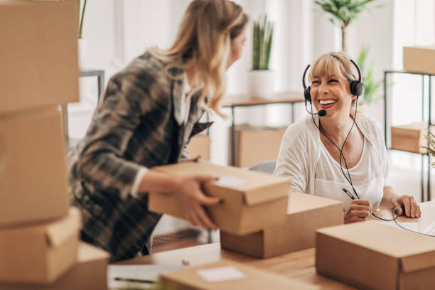 خرید عمده و مستقیم از فروشنده در پلتفرم فروشیاب