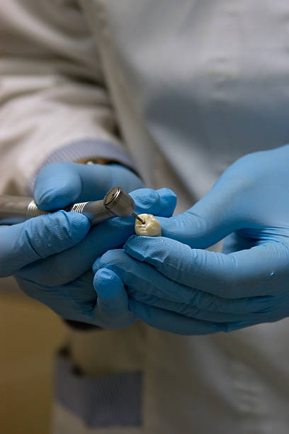 جراح دندانپزشک در تبریز و تاثیر سئو در جذب بیماران ایمپلنت دندان