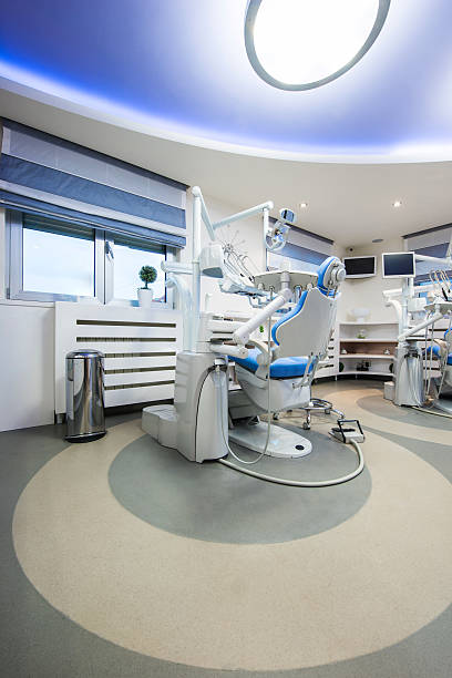 مطب دندانپزشکی مدرن در شیراز، جذب هدفمند بیماران با استراتژی سئو دندانپزشکی.