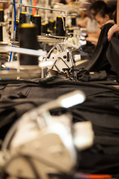 تنوع محصولات پوشاک و پارچه عمده در فروشیاب و افزایش اعتماد در معاملات - فروشیاب، خرید عمده، آگهی تجاری