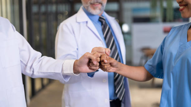 اعتمادسازی در مراکز درمانی تبریز، تیم پزشکی متخصص، بازاریابی سلامت