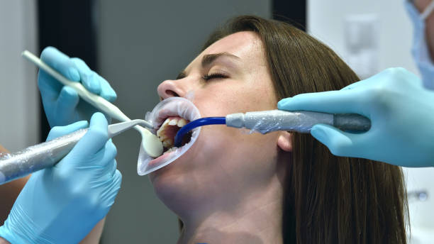 سئو دندانپزشکی زیبایی تهران: افزایش رزرو آنلاین و اعتماد بیماران با طراحی سایت حرفهای - جراحی ایمپلنت دندان - تهران