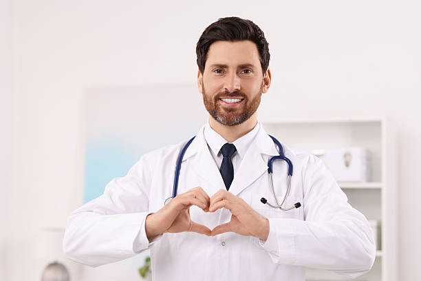 متخصص قلب اصفهان، اهمیت سلامت قلب خانواده، برندینگ دیجیتال متخصص قلب اصفهان