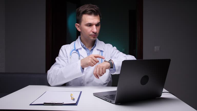نوبتدهی آنلاین کلینیک قلب مشهد، مشاوره آنلاین و وقت دکتر