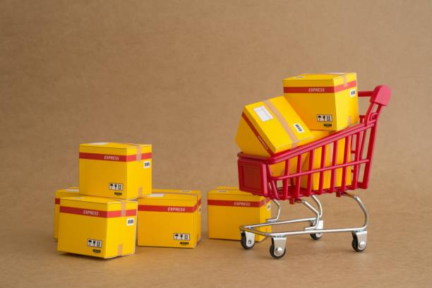 فروشیاب، پلتفرم مطمئن برای خرید عمده و فروش مستقیم: نمادی از تجارت الکترونیک، خرید آنلاین و سرویس پرداخت در محل برای آگهی تجاری