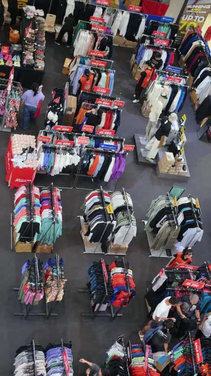 نمای هوایی از رویداد خرید مصرفکننده در بانکوک - بازار تخصصی مد، پوشاک و پارچه عمده | فروشیاب، خرید و فروش عمده