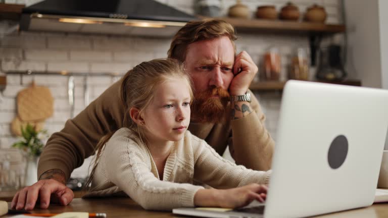 UX بیمارمحور برای دندانپزشکی کودکان و والدین در تبریز