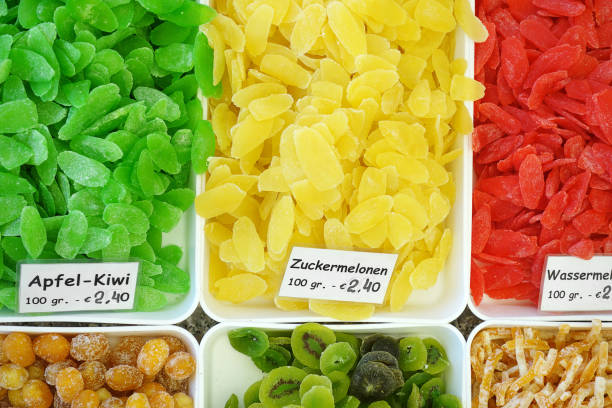 خرید عمده خشکبار و میوه‌خشک از بازار عمده فروشان در فروش‌یاب | نیازمندی‌های تجاری