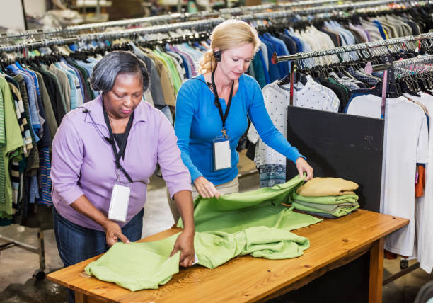 مد، پوشاک و پارچه: عمدهفروشی پوشاک، کیف، کفش و پارچه | خرید مستقیم با قیمت رقابتی در فروشیاب - بازار عمده فروشان نیازمندیهای تجاری