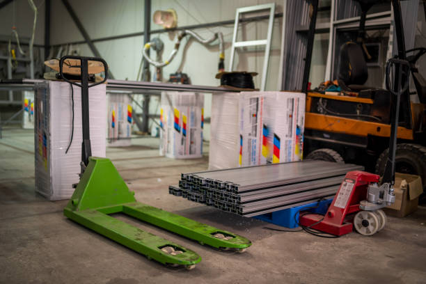 تجهیزات ساختمانی عمده با قیمت رقابتی در فروشیاب - ثبت آگهی - بازار عمده فروشان