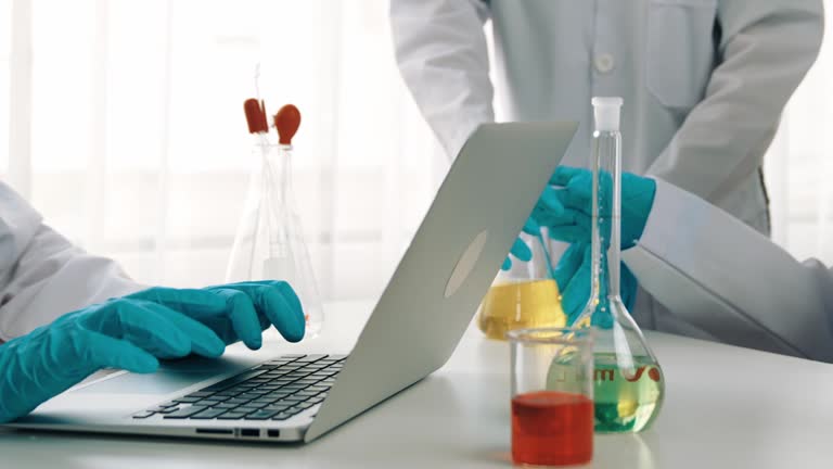 افزایش دسترسی بیماران در تبریز، طراحی سایت تخصصی آزمایشگاه، رزرو آنلاین آزمایشگاه