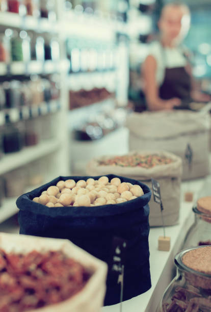 خرید و فروش عمده فرآوردههای غذایی | قیمت رقابتی در فروشیاب | خرید عمده