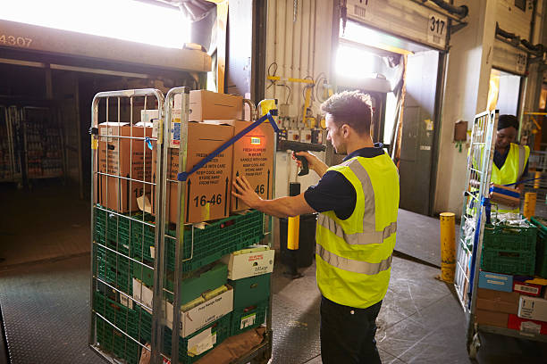 ارتباط مستقیم با تولیدکنندگان و توزیعکنندگان عمده در فروشیاب: فروش عمده، آگهی تجاری