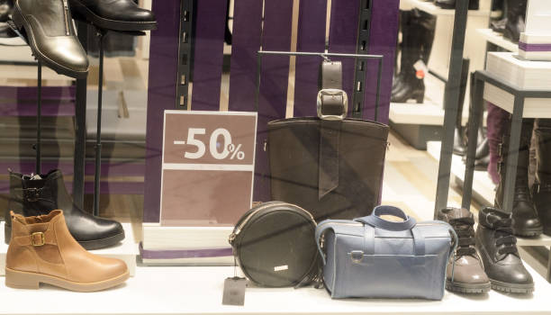 کفش عمده با تخفیف: قیمت رقابتی و خرید و فروش عمده در فروشیاب