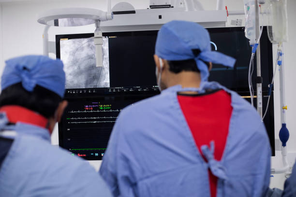 طراحی سایت پزشکی نوین فوق تخصص قلب و عروق اینترونشنال در تهران، افزایش نوبتدهی آنلاین هوشمند