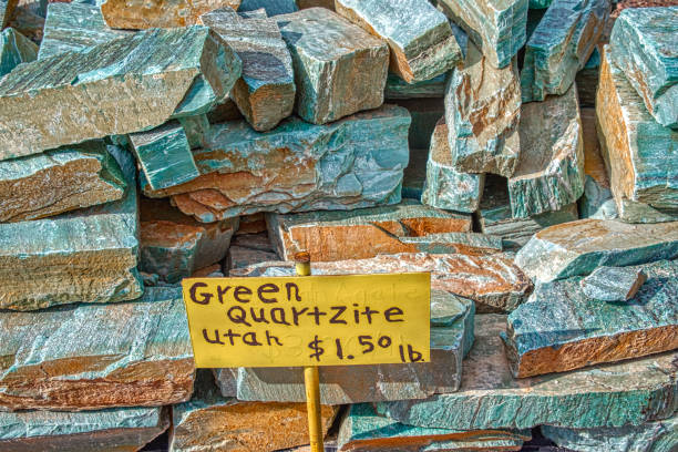 فلزات، مواد معدنی و شیمیایی | خرید و فروش عمده مواد اولیه صنعتی با بهترین قیمت در فروشیاب، خرید و فروش عمده