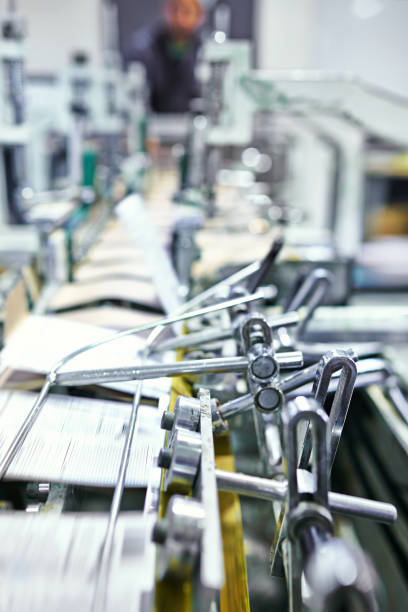 ماشینآلات صنعتی: چاپ روی دستگاههای پرس - فروشیاب، خرید و فروش عمده تجهیزات تولید با قیمت رقابتی