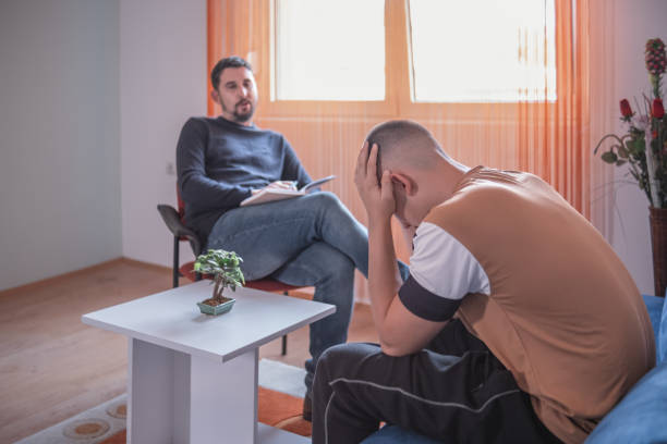 سئو تخصصی پزشکی برای کلینیکهای ترک اعتیاد در تبریز، کمک به جوانان درگیر اعتیاد، پینوسایت