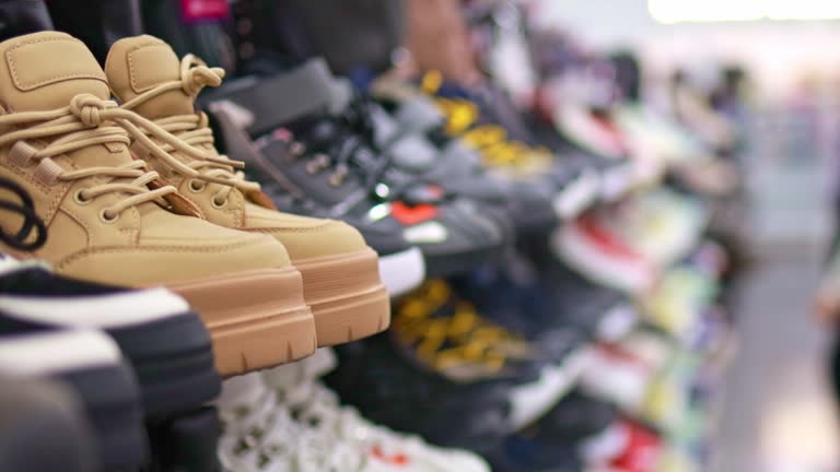 فروش عمده کیف و کفش: جدیدترین مدلها | آگهی عمده فروشی در فروشیاب