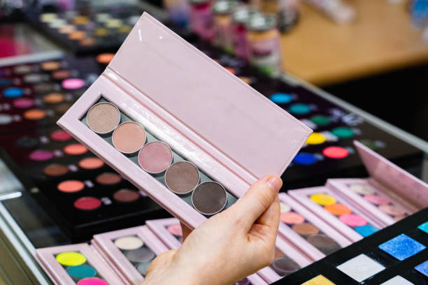 خرید عمده لوازم آرایشی و بهداشتی در فروشیاب - قیمت رقابتی