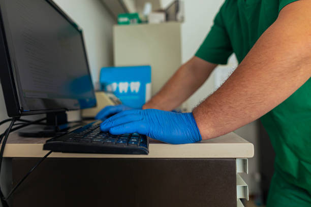 اعتمادسازی وبسایت کلینیک ارتودنسی در اصفهان - پشتیبانی و سئوی پزشکی پینوسایت